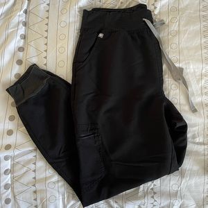 Figs technical collection joggers in black size larger